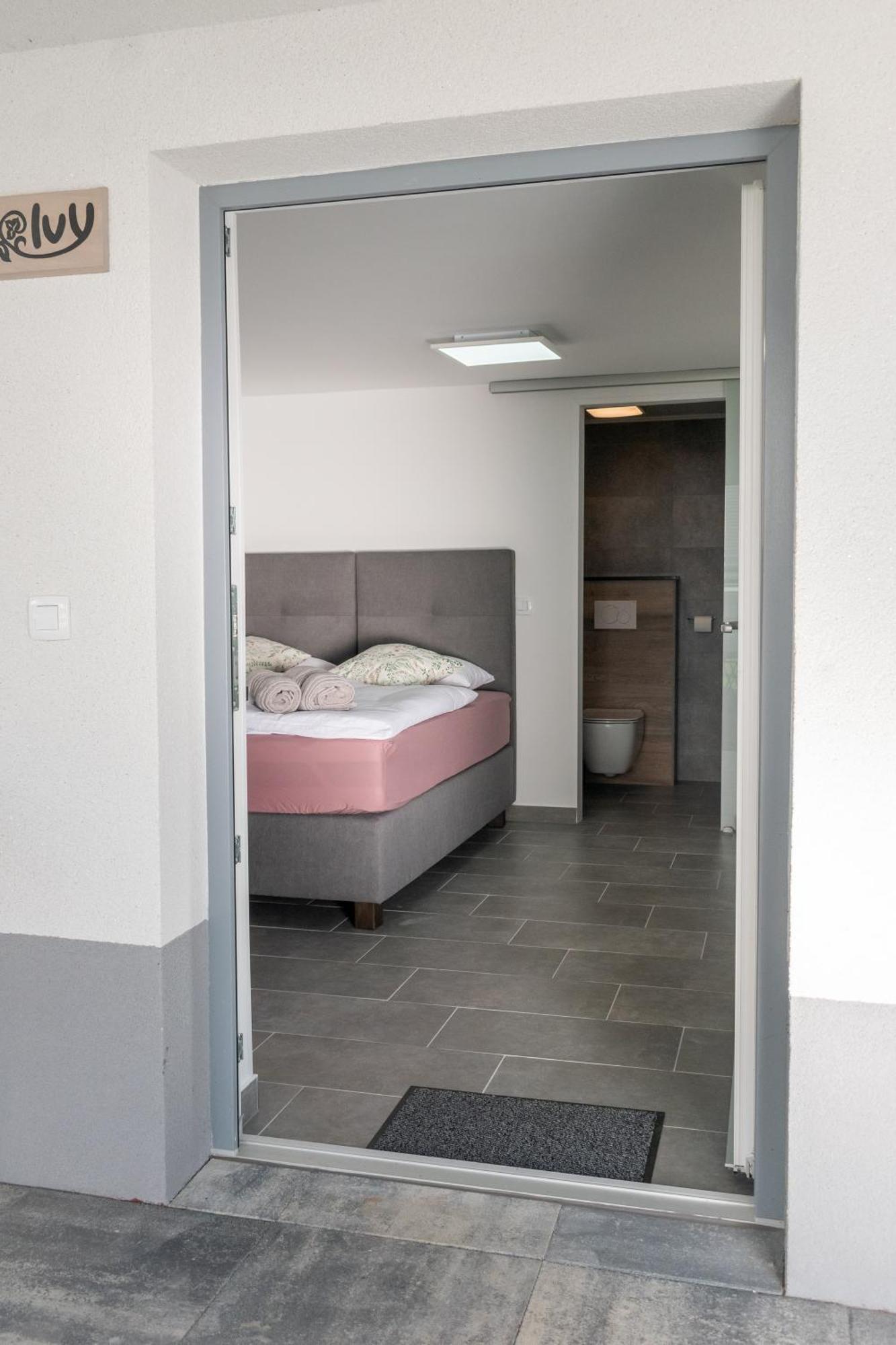 Prima Countryside Apartments Жировница Номер фото